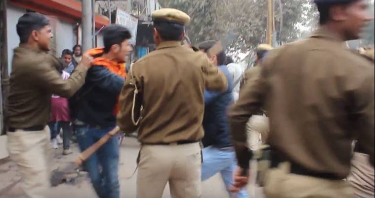 طلبہ کو بے رحمی سے پیٹنے پر دہلی پولیس پر انکوائری